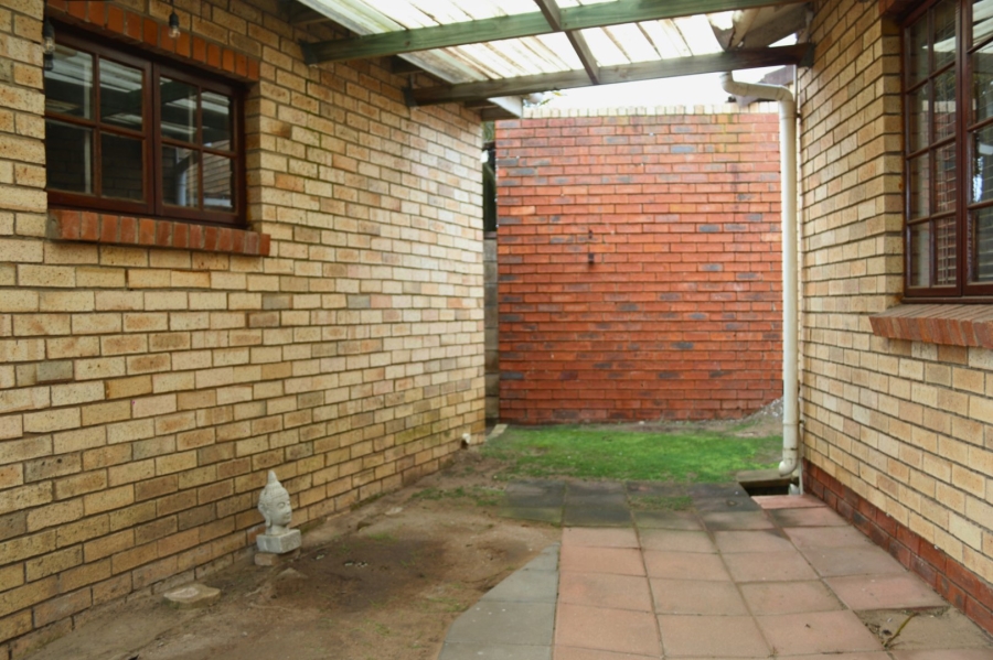 2 Bedroom Property for Sale in Lorraine Eastern Cape